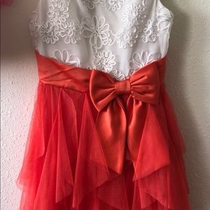 Girls dress